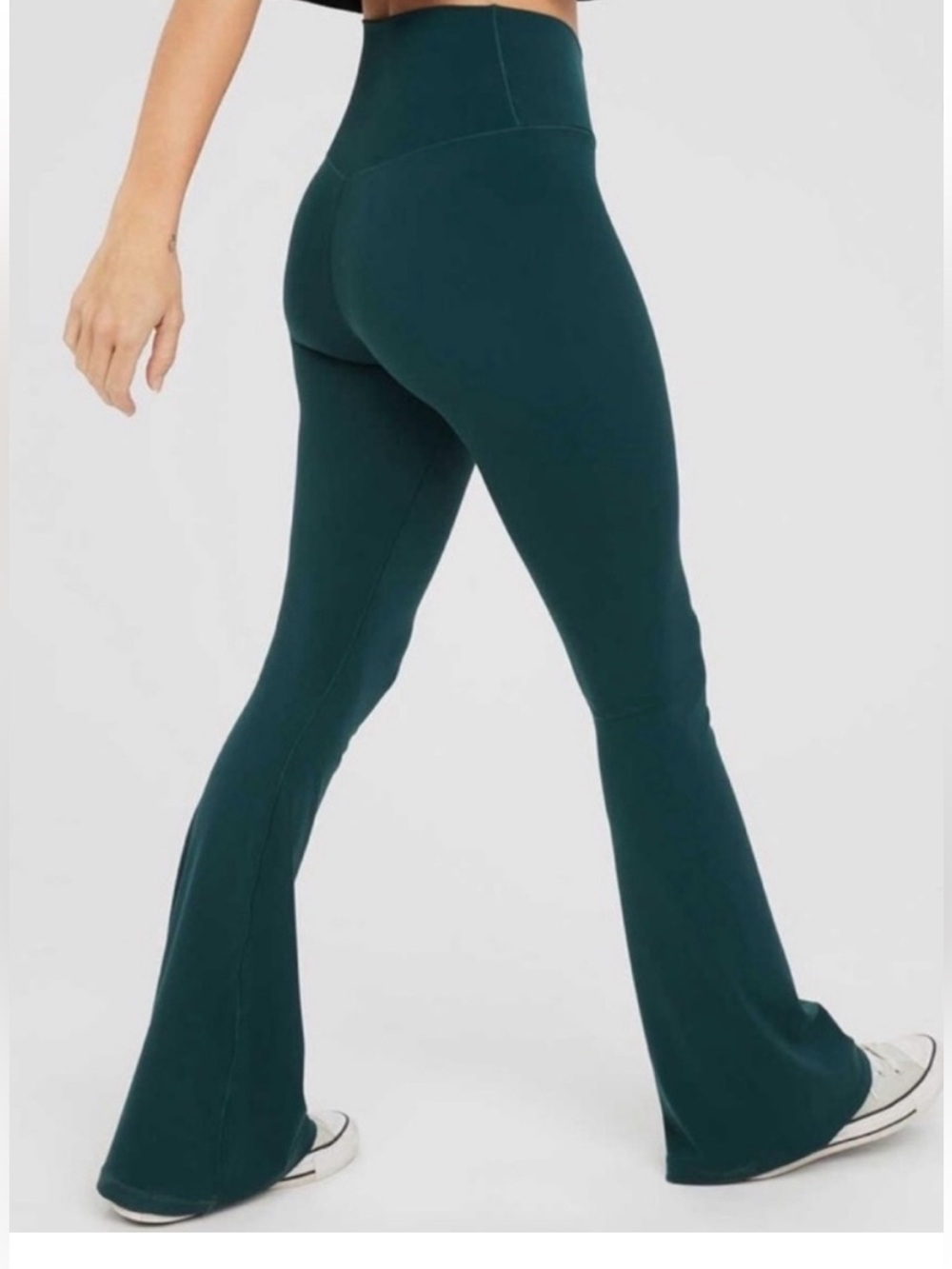 OFFLINE By Aerie Real Me High Waisted Crossover Green  Flare Legging Size XS
